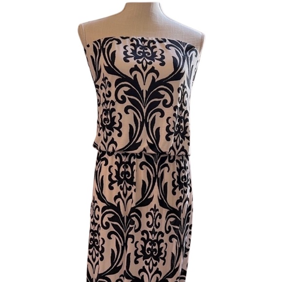 Fashionomics strapless woman’s maxi dress size small. - Picture 2 of 5